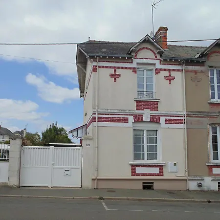 D'hotes, Soiree Etape Bed & Breakfast Evron