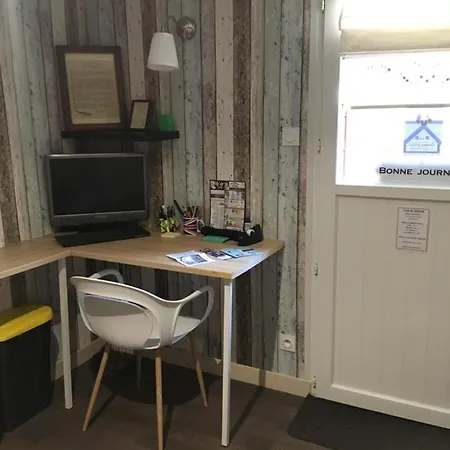 D'hotes, Soiree Etape Bed & Breakfast Evron