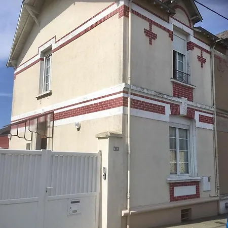 Bed & Breakfast D'hotes, Soiree Etape Evron